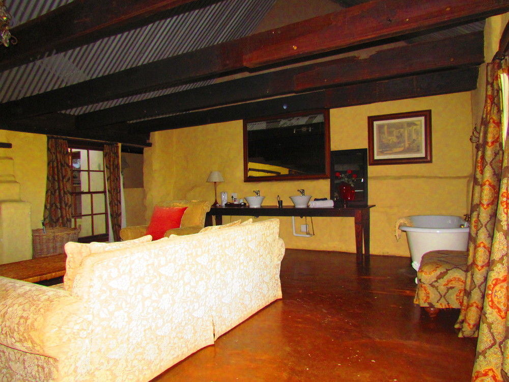 Plettenberg Bay Game Reserve: The Baroness Safari Lodge Exterior foto